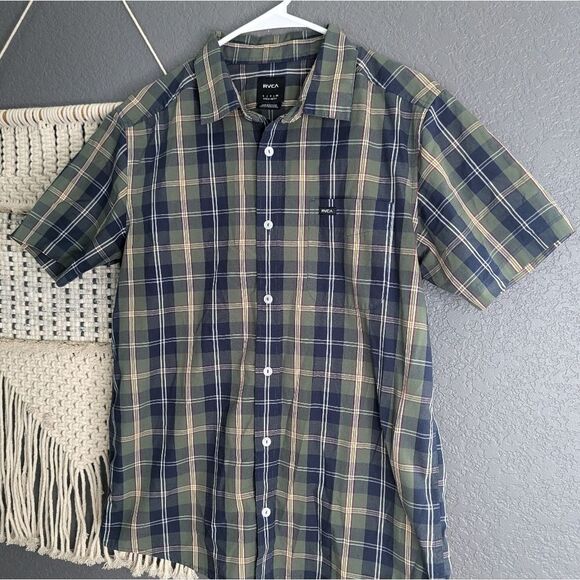 RVCA Button Down Short Sleeve Shirt Size Small Men's - Picture 2 of 7